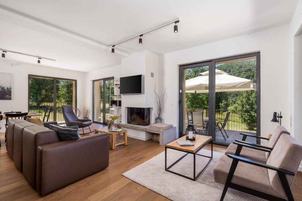 Modern Alpine Monsalbius Chalet Baske Ostarije Ngoại thất bức ảnh