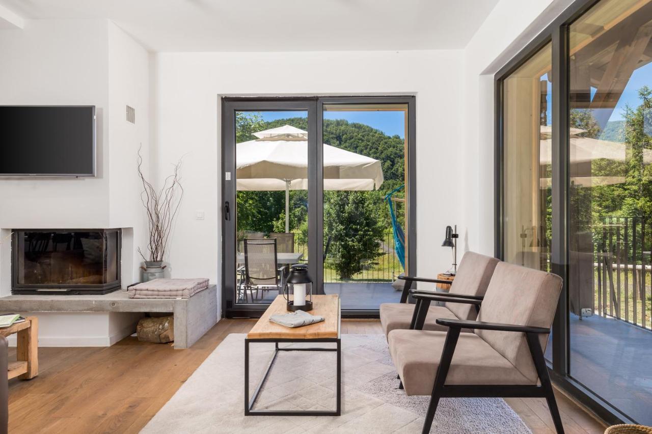 Modern Alpine Monsalbius Chalet Baske Ostarije Ngoại thất bức ảnh