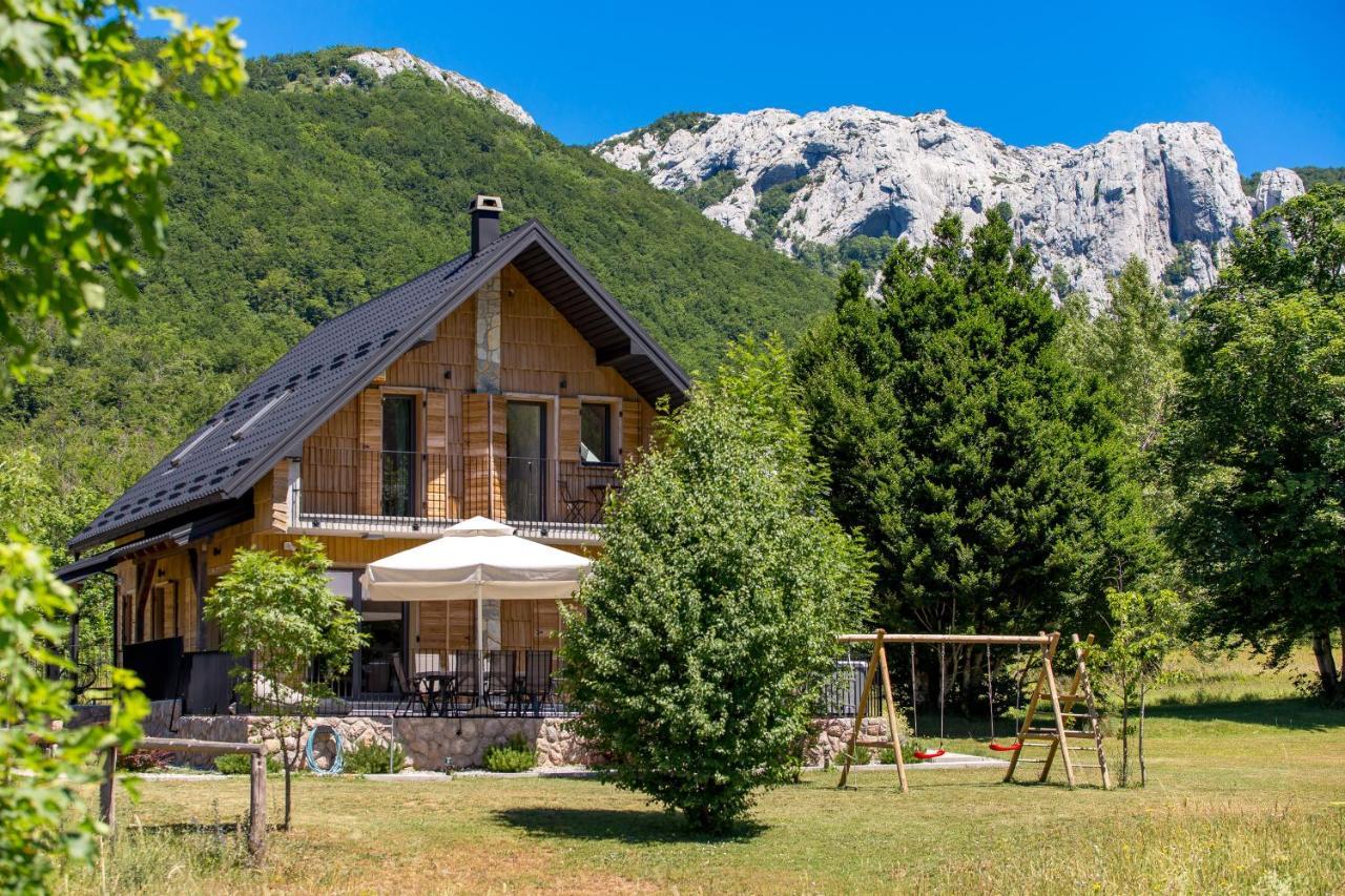 Modern Alpine Monsalbius Chalet Baske Ostarije Ngoại thất bức ảnh