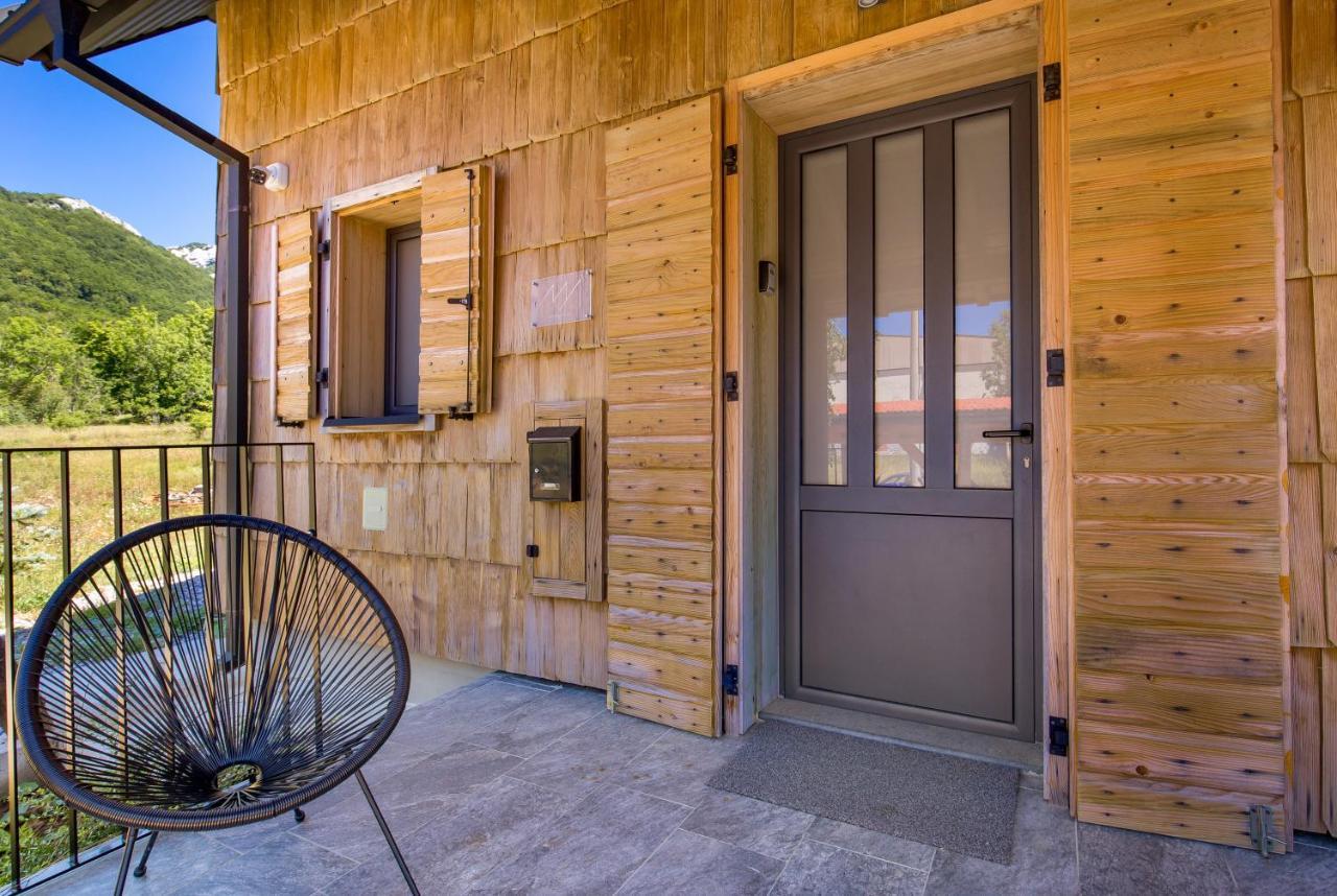 Modern Alpine Monsalbius Chalet Baske Ostarije Ngoại thất bức ảnh